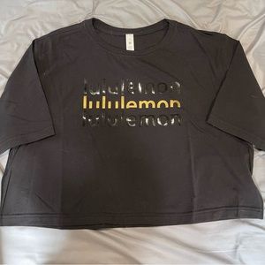 Lululemon Cortes Crop T-shirt size 2